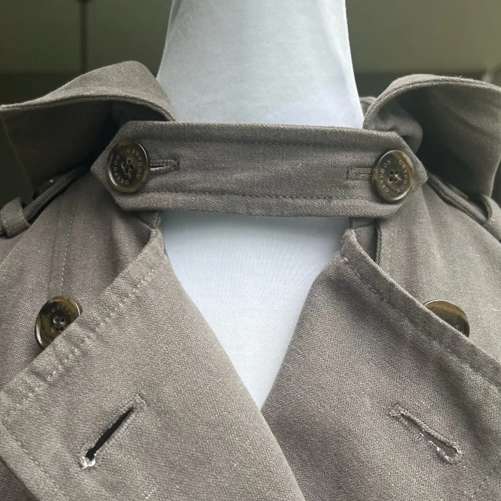 Gryphon New York Grey Hoodie Trench Coat Small Excellent used Condition